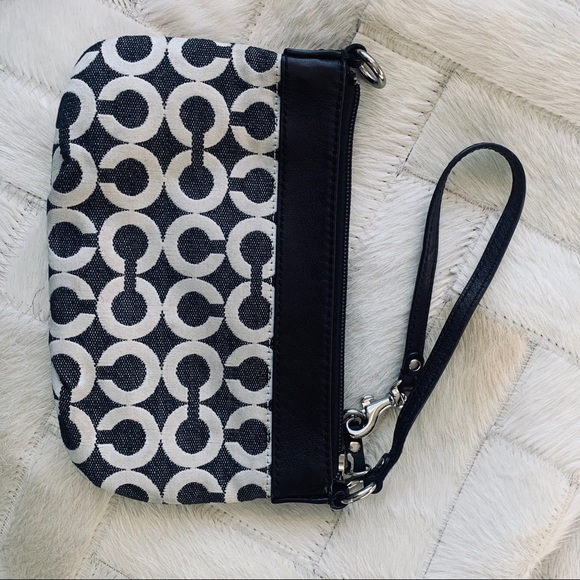 Coach | Wristlet - Picture 2 of 4